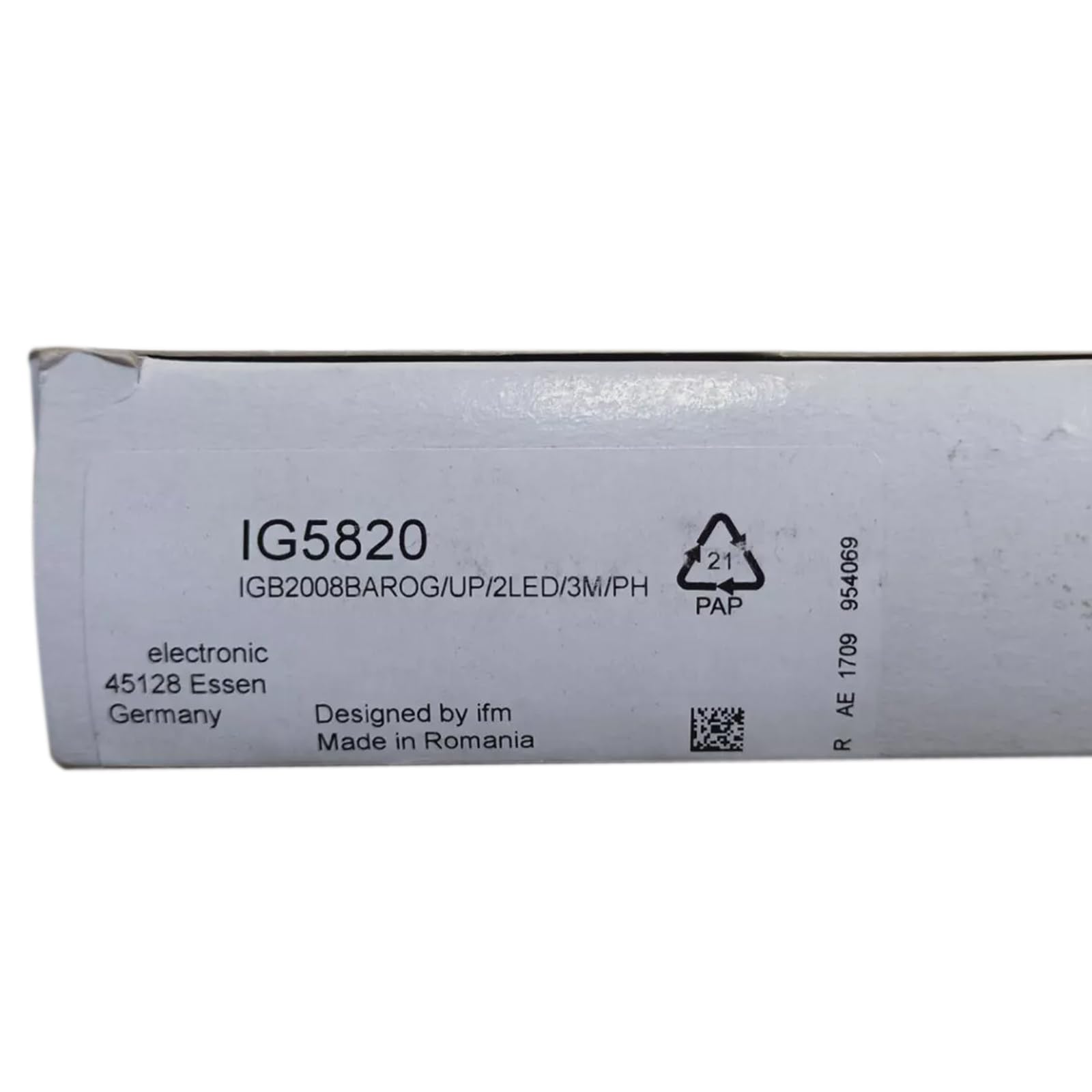 Tsnwinme IG5820 Inductive Sensor, Sensing Range 8 mm Flush mountable; Operating Voltage 10...36 DC V; 2-Wire; PNP/NPN; 3 m PUR/PVC-Cable; 3 m; PUR/PVC; Increased Sensing Range; Optical Setting aid