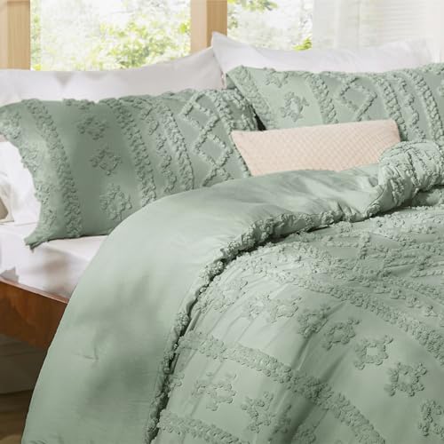 Image of Bedsure Tufted Boho Comforter Set Full Size - Sage Green Boho Bed Set, GentleSoft 3 Pieces Farmhouse-Style Embroidery Bedding, Gifts for Woman, Soft Jacquard Kids' Full Comforter for All Seasons