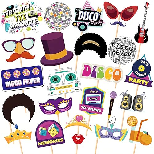 🎶 【 Accessori Foto Vintage Anni ’70】 Il set include 25 x foto booth props ispirati ai simboli iconici degli anni 70: parrucca afro, palla da discoteca, chitarra elettrica, microfono, baffi, barba, labbra e altri design vintage. Ideali per rendere ogni scatto più originale, espressivo e ricco di stile retrò.