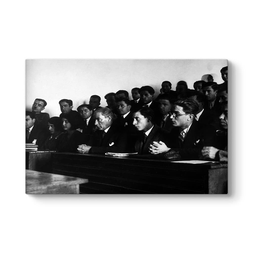tabloshop Atatürk İstanbul Üniversitesinde Ders Dinlerken 60 x 40