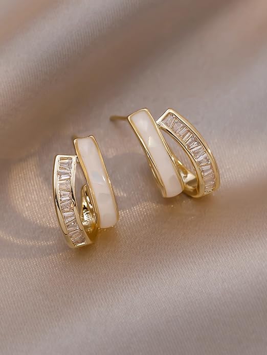 Generic 1 Pair Gold Cubic Zirconia Earrings with Cat's Eye Stone - Stylish and Elegant Accessory for Everyday Wear