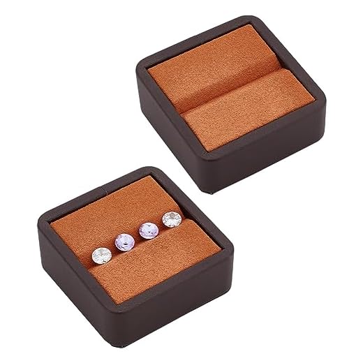 BENECREAT Paquete de 2 cajas de exhibición de piedras preciosas de piel sintética para diamantes, soporte de joyería de chocolate con ranura para gemas, monedas, diamantes, exhibición de regalo, 6,3 x
