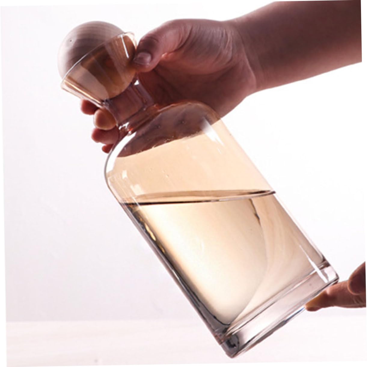 LABRIMP Jarra de Vidrio Resistente al Calor con Tapa de Madera Extraíble Capacidad Grande para Agua Fría Bebidas y Té para Uso Doméstico y Refrigerador Fácil de Llenar y Servir