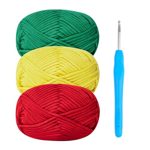 Chunky Yarn for Crochet,Cotton Yarn Thick Wool for Crochet 3x50g Crochet Yarn for Beginners Amigurumi Yarn with 4mm Crochet Hook,Easy Crochet Starter Kit (Xmas)