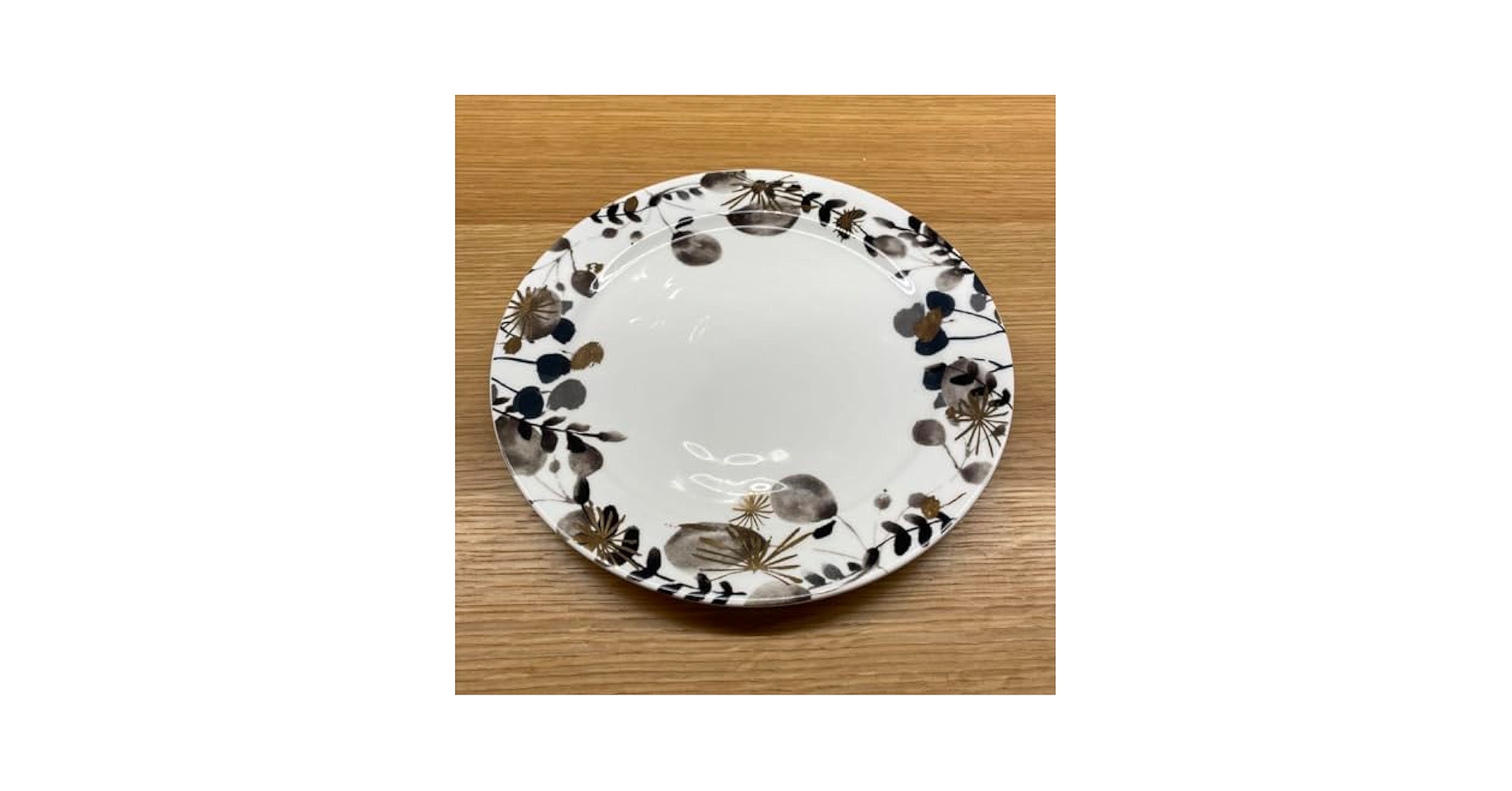 Anthropologie - 新品アンソロポロジー花柄美しいディナープレート Amazon.co.jp: Anthropologie アンソロポロジー ディナー
