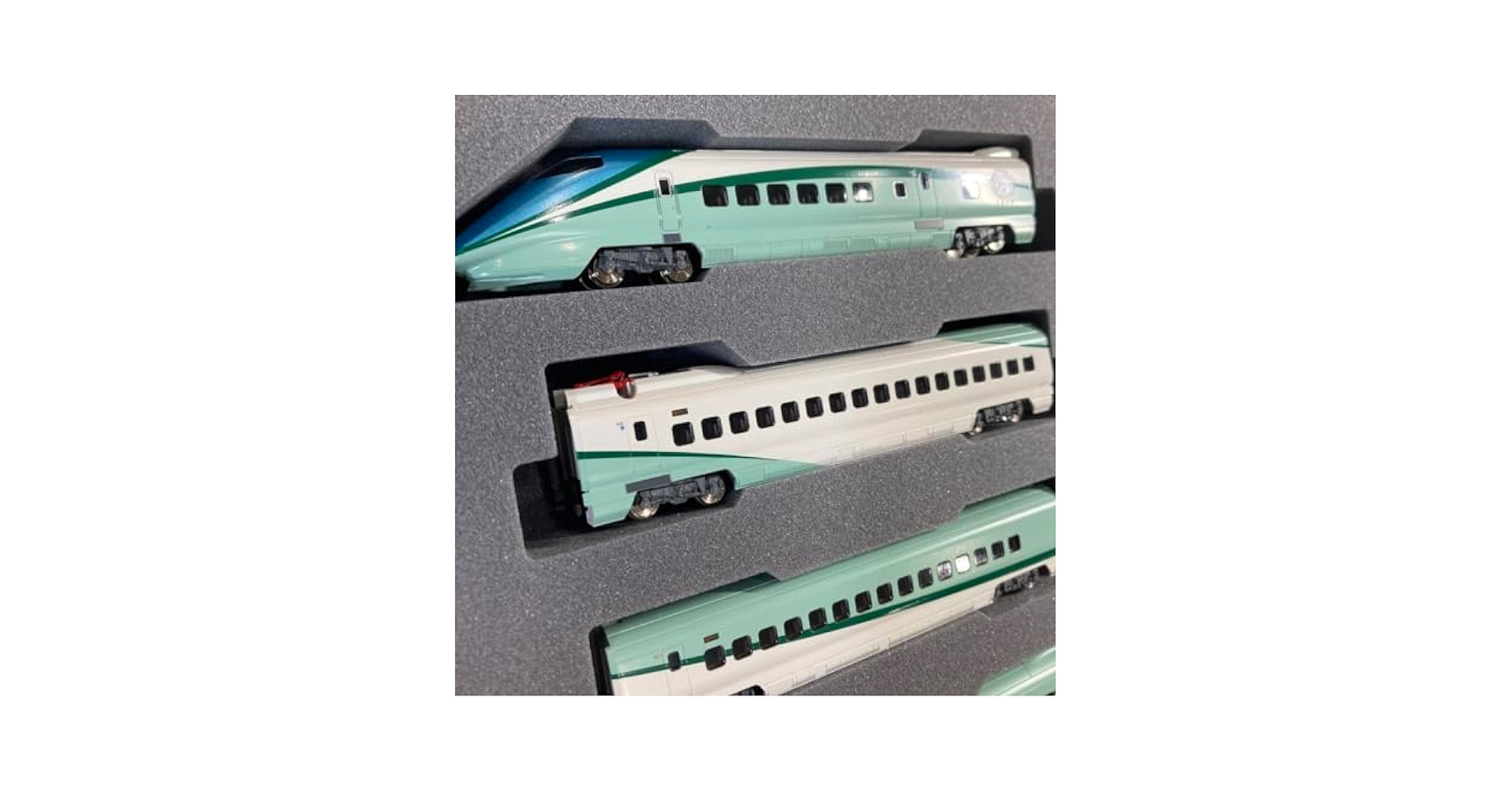 Amazon.co.jp: KATO E3系700番台山形新幹線「とれいゆつばさ
