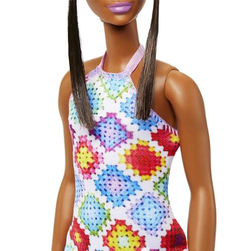 Muñeca Barbie Fashionistas con vestido de ganchillo y accesorios miniatura 4