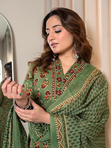 Image of Arayna Women's Cotton Printed Kurta Set with Pants & Dupatta - 3 /4 Sleeve | Elegant Ethnic Wear