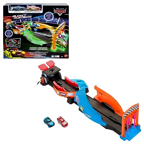 Mattel Disney Pixar Cars Night Racing Pista para coches de juguete que brilla en la oscuridad, incluye 2 vehículos, +3 años (HPD80)