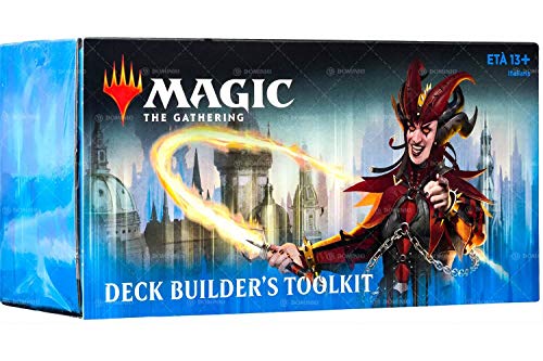 Each Deck Builder's Toolkit Features: , – 125 cards, – 4 confezioni booster da 15 carte da 15 set magici, – 100 Basic Land Cards, – A Deck Builder's Guide, – A Magic Quick Reference Card, – 1 Full-Art Reusable Card Storage Box