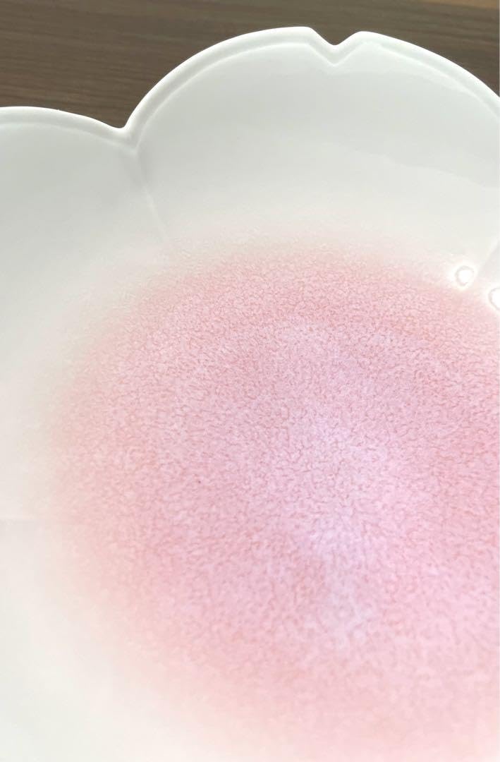 Amazon.co.jp: たち吉 桜皿 深皿 直径19cm 盛鉢 白磁 桜色 ピンク