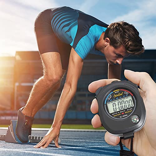 غوودرن ساعة توقيت احترافية من قطعتين مع صفارة من الستانلس ستيل - مؤقت رياضي رقمي مقاوم للماء، ساعة توقف محمولة باليد مع وظيفة التاريخ والوقت والتنبيه، مضادة للصدمات للجري والسباحة