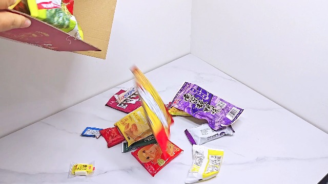 Watch Chinese Snack Gift Basket 30 on Amazon Live