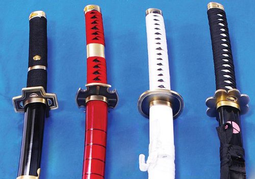 AIT Collectibles S2628 Anime ONE Piece Roronoa Zoro Sword New Fantastic Design Blades 41.1" LOT 4 - Thumbnail 3