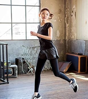 alo ブラック スカート ショートパンツ付きアロ　レギンス　トレーニングウェア alo ブラック スカート ショートパンツ付きアロ レギンス