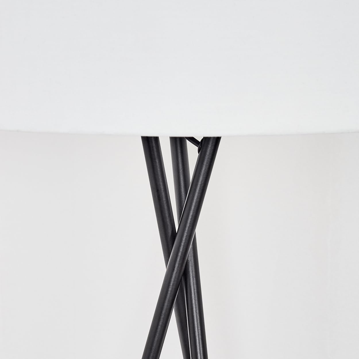 HOFSTEIN Stehleuchte Flemming, Stehlampe aus Metall im modernen Design mit Schirm aus Stoff, Ø 50 cm, 157,5 cm, E27, mit Fußschalter - Wohnzimmer, Schlafzimmer, Esszimmer, Flur
