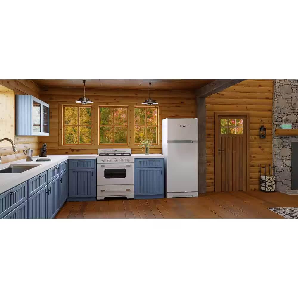 Unique Appliances Ugp-14c Cr Sm W Off-Grid Classic Retro 14 Cu Ft Propane Refrigerator, Marshmallow White; Battery-Operated Ignition; Dual Power (Primary Propane, 110v Backup) on Fridge.com - View 2