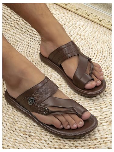 Image of GORGLITTER Men's Leather Sandals Slide Beach Outdoor Round Flip Flops Slip On Slippers