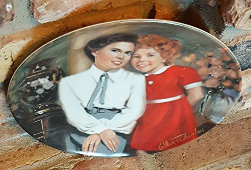 Edwin M. Knowles- Little Orphan Annie China Collector Plate "Annie & Grace" 3rd In Series Of 8 (1982 Knowles China Co/Tribune)