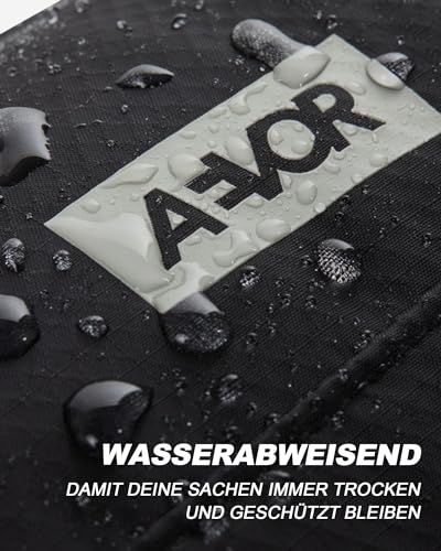 AEVOR Hip Bag Black Eclipse - Wasserabweisende Bauchtasche - Schnell Zugängliches Handyfach - Innenliegende Meshtasche - Nachhaltiges Material (Black Eclipse)