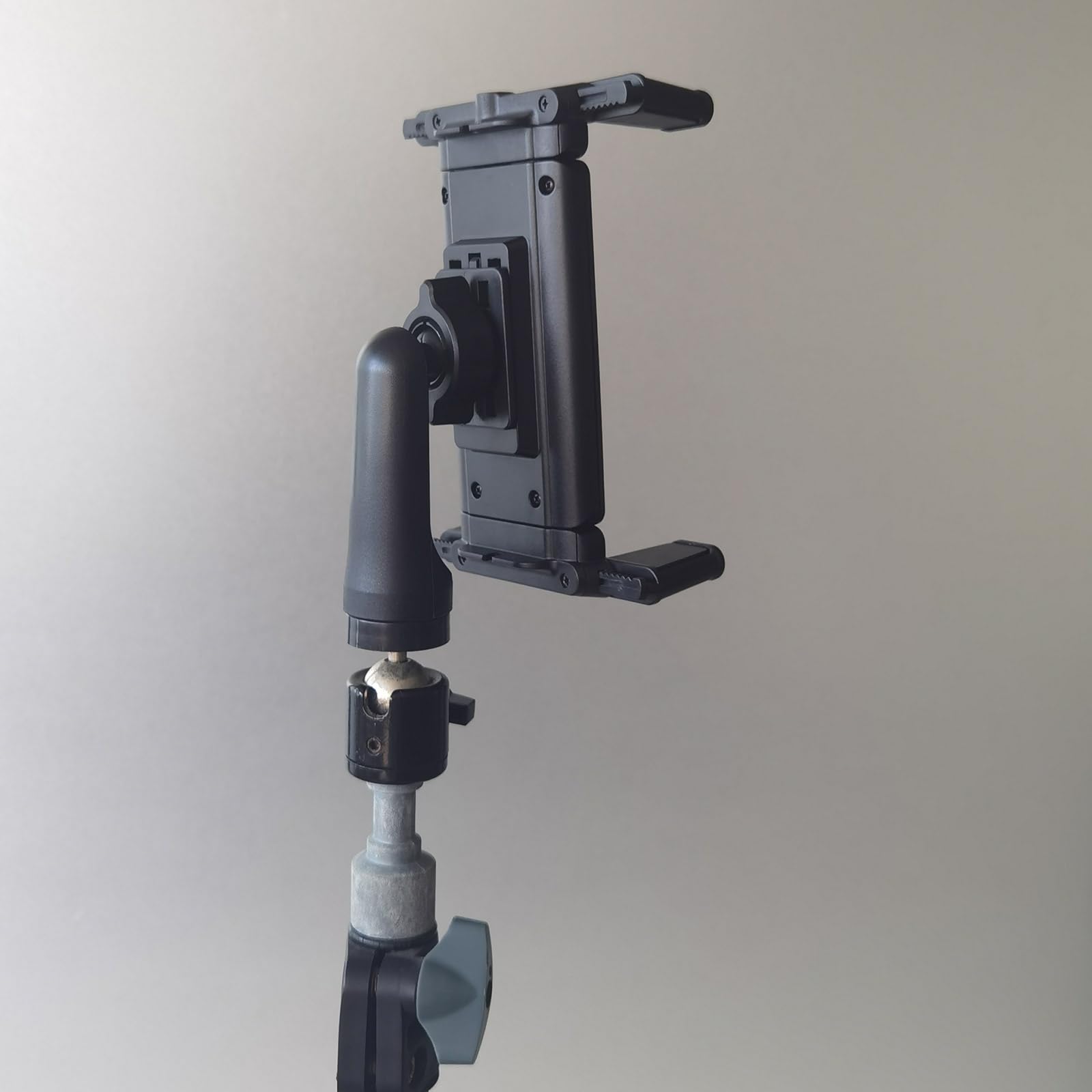 1/4 A 17mm Adattatore di Montaggio Per Treppiede Selfie Grip Stand Telefono Tablet Clip Holder Bulloni Regolabile Connettore 1/4 A 17mm Adattatore di Montaggio Per Treppiede Selfie Grip Stand Telefono Tablet Clip Holder Bulloni Regolabile Connettore