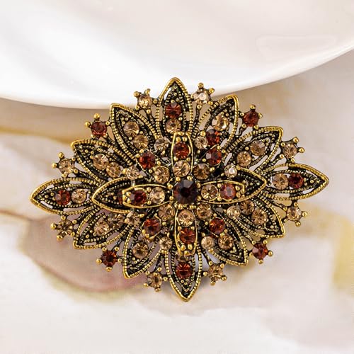 Image of Vintage Art Deco Crystal Rhinestone Brooch Pin for Women