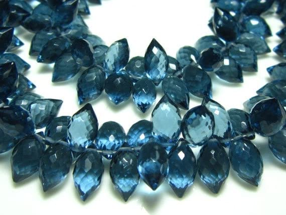 Gouttes de quartz bleu de Londres aux facettes de haute précision pour parures élégantes