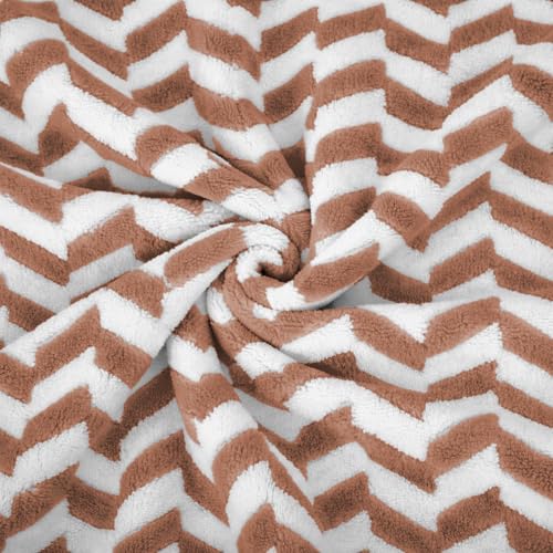 Image of LUXE HOME INTERNATIONAL Microfibre Bath Towel Chevron Pattern Super Absorbent Quick Dry Lightweight Soft Towels for Kids Boys Girls Adults 70x132cm Brown Pack of 1