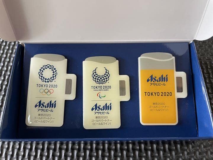Amazon.co.jp: 東京 オリンピック ピンバッジ アサヒビール ジョッキ型 