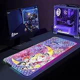 Tapis de Souris Mignon Anime Girls on Crescent Moon RVB Gaming Mouse Pad LED Rétro-Éclairé XXL Tapis De Souris en Caoutchouc Antidérapant pour PC 800x400 MM