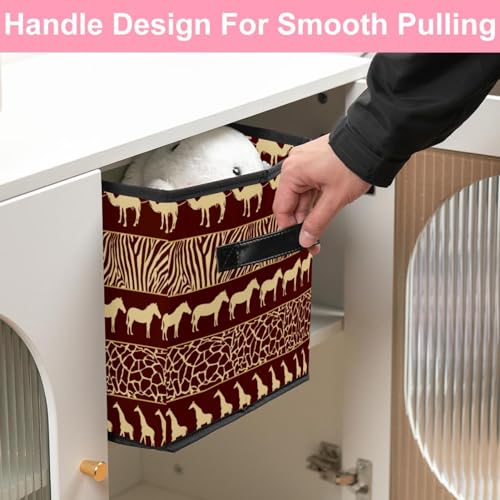 Cube organisateur pliable pour optimiser le rangement des vêtements
