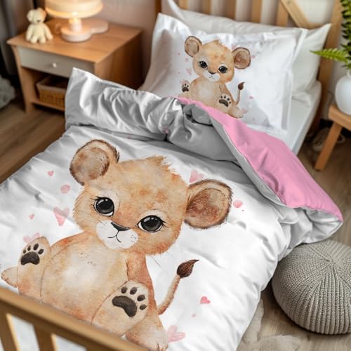 Pictogogo Parure lit Fille 2 pièces – Housse Couette 100 x 135 + taie 40 x 60 – Motif Lion Rose/Revers Coton Rose – Microfibre & Coton Oeko-TEX –...
