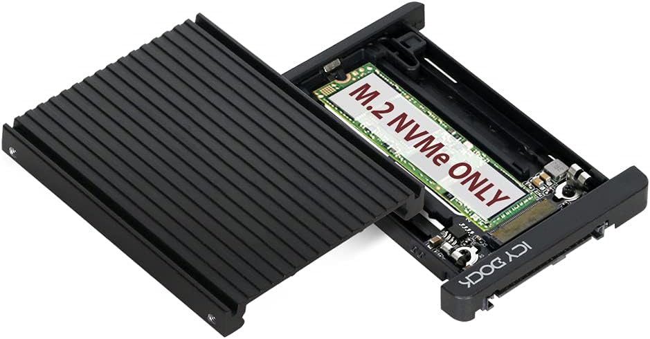 M.2 PCIe 3.0/4.0 NVMe SSD to 2.5" U.2 SSD Converter/Mounting Adapter with Heatsink | EZConvert MB705M2P-B