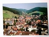  Furtwangen im Schwarzwald. Alte Ansichtskarte / Postkarte farbig, ungel. ca 80 / 90ger Jahre ?. Panoramablick über Ort u. Umland.