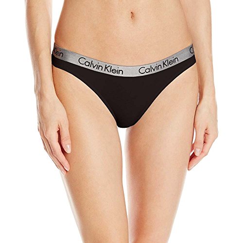 Calvin Klein Thong invisible sous les vêtements de sport et leggings femme