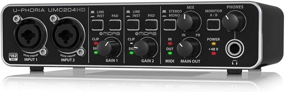 Behringer U-Phoria UMC204HD   