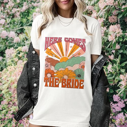 Oversized Bride Shirt Women Bachelorette Party T-Shirt Future Mrs Bridesmaid Graphic Tees Honeymoon Short Sleeve Top2