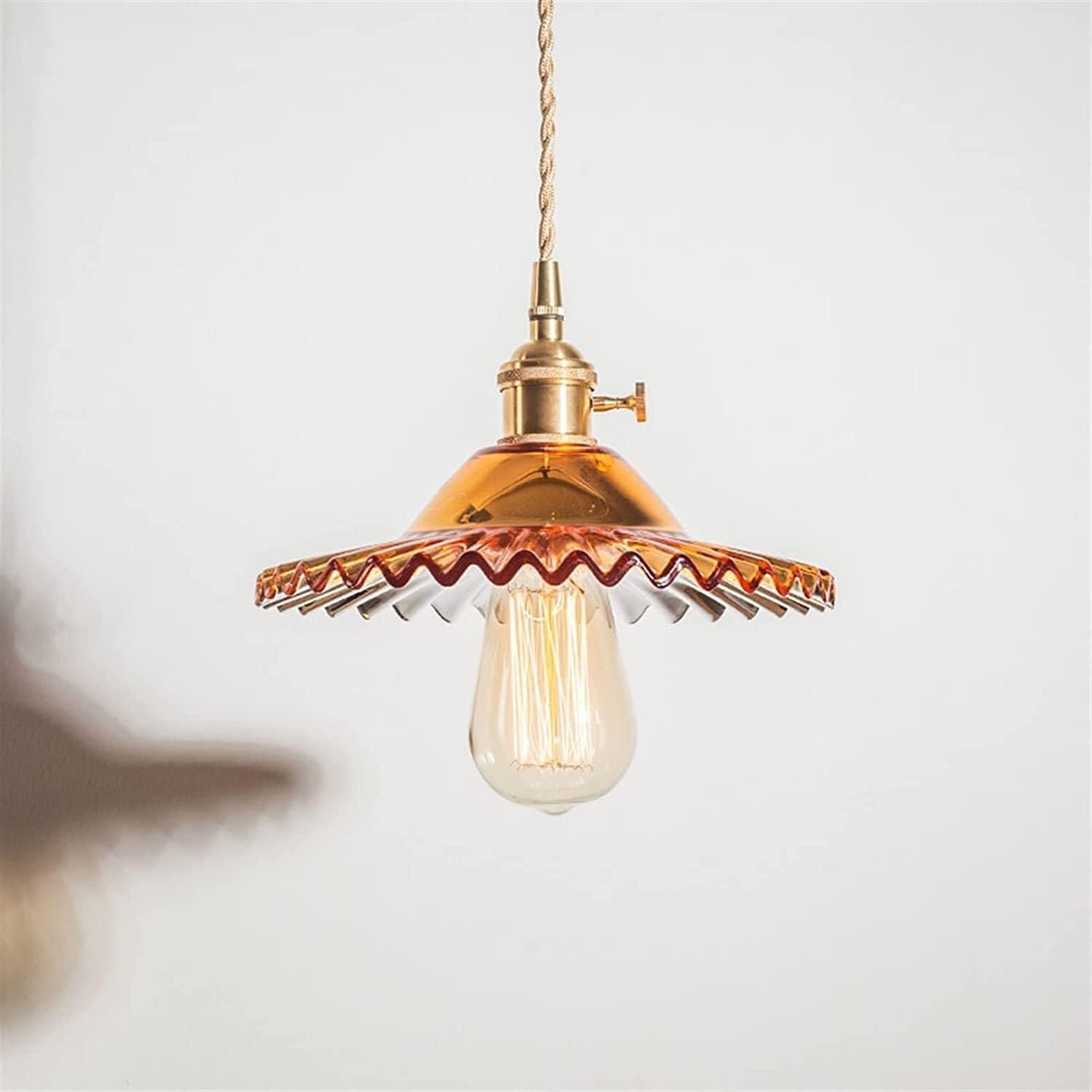Suspension en verre E27 orange lustre moderne pour en finir avec les salons sombres