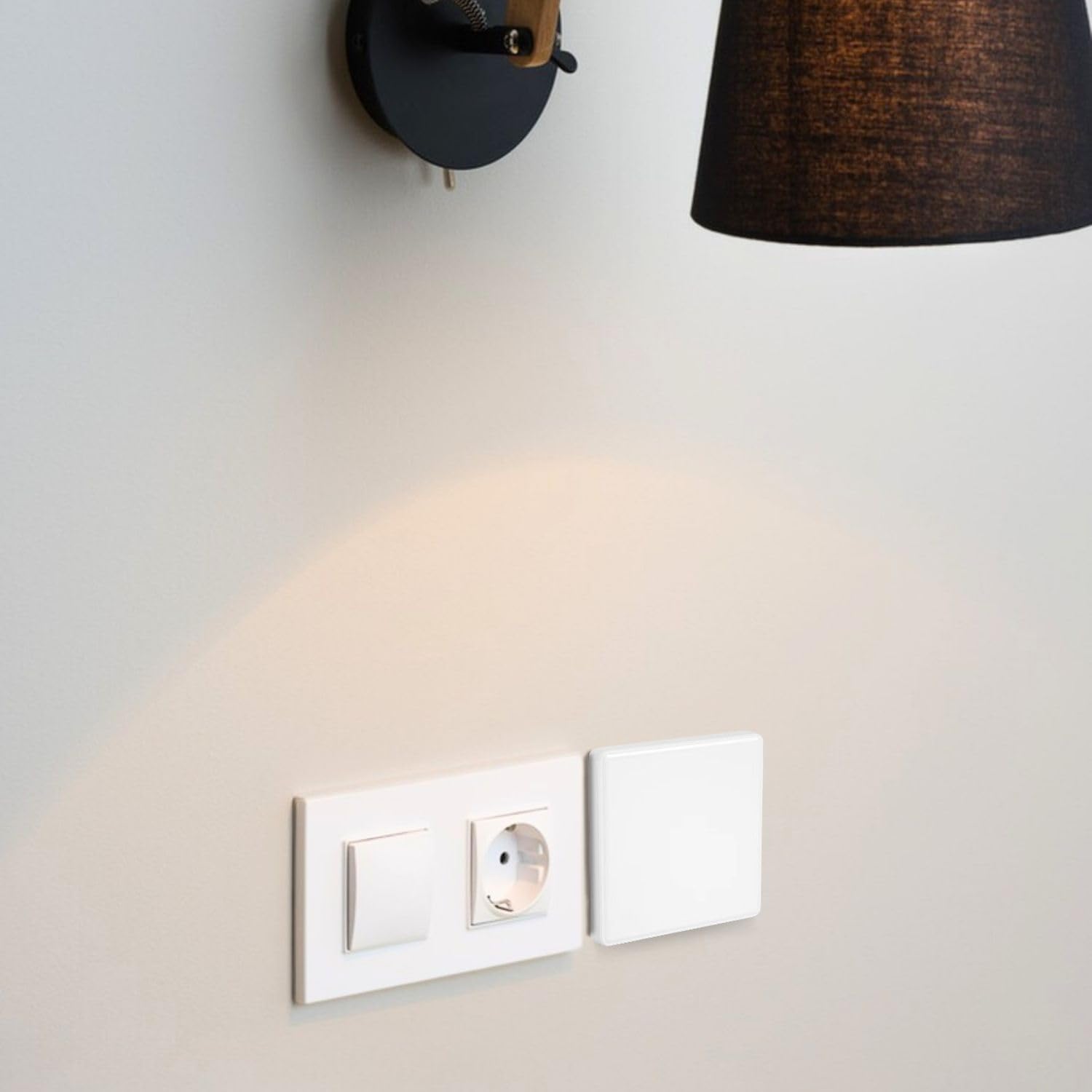 Cache-prises blanc 8,6 x 8,6 cm pour boîtier encastré avec vis 4 pièces