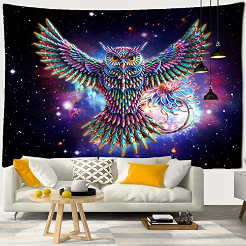 Tapisserie de hibou pour sublimer une chambre au style art science fiction et bohème