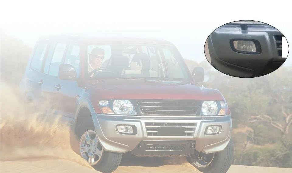 Capot antibrouillard gauche Pajero V73 pour vos sorties outdoor - 3