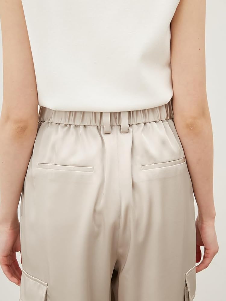 Amazon | [ミラオーウェン] 後ろウエストゴムサテンカーゴパンツ