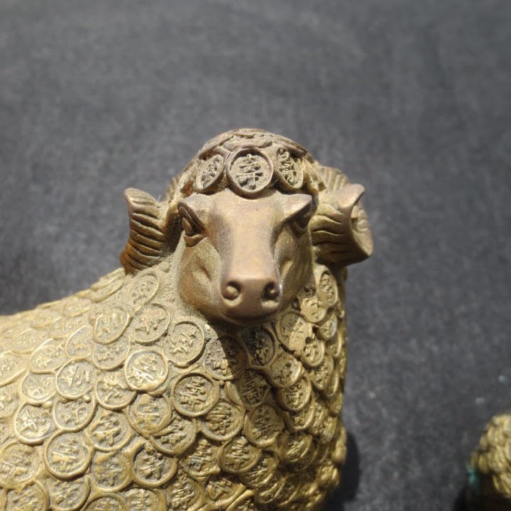 Amazon.co.jp: お金の羊 身体が銅銭 金運アップ 一対ヒツジ 羊 ひつじ