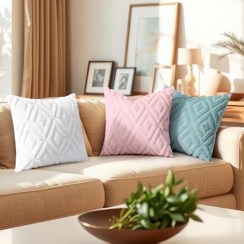 Housses de coussin douces rose clair pour apaiser l'ambiance du lit