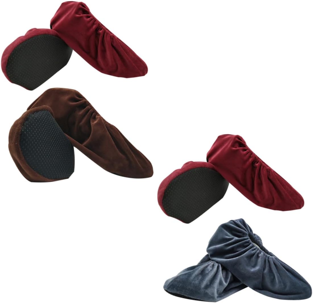 Ipetboom Thick Non-Slip Kids Shoe Covers 4 Pairs Lint Cloth Anti-Skid Boot Protectors for Indoor Use Breathable Waterproof Shoe Cases for Children Random Color