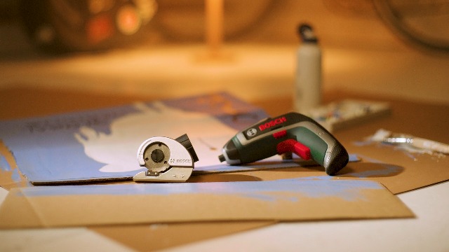 Bosch Kompakter Akku-Schrauber IXO, Flexi-Set (für flexibles