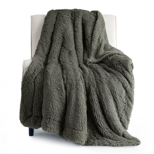 Bedsure GentleSoft Fuzzy Sherpa Faux Fur Twin Blanket Olive Green