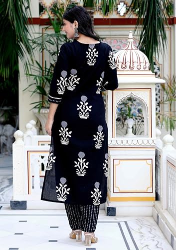Image of Doriyaan Womens Cotton Light Pink Scenic Birds And Leaf Floral Printed Straight Pakistani Style Kurta And Palazzo