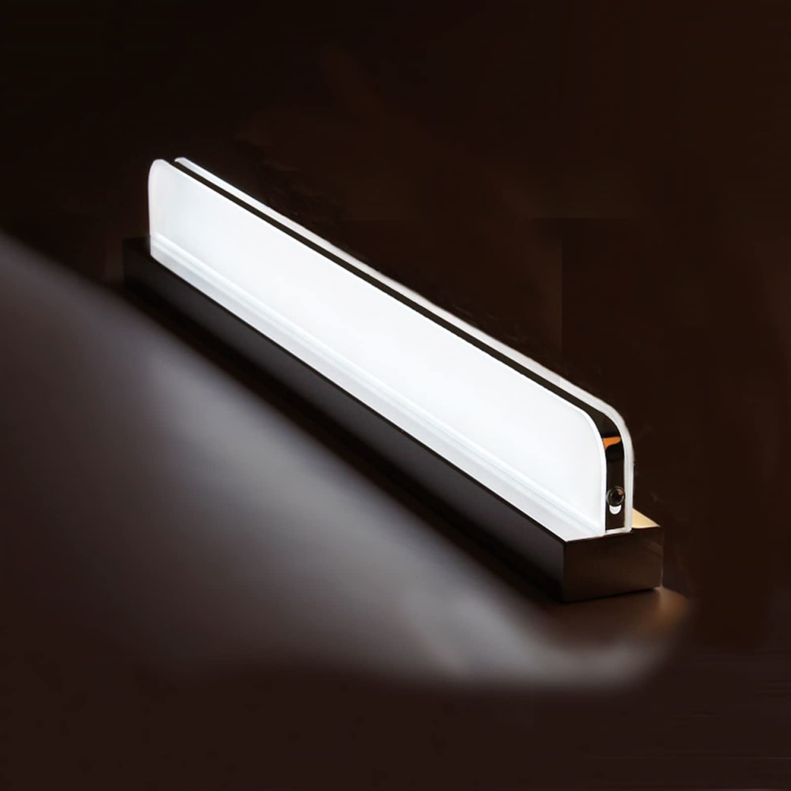 Miroir avant lumière LED 14W au style européen et finition anti-buée