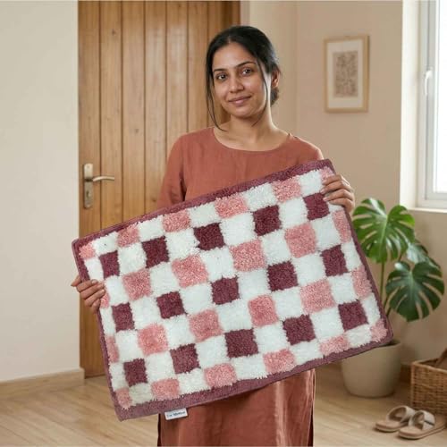 Image of Dream Weaverz 2000 GSM Super Soft Microfiber Bath Mat 40x60 cm | Ultra Absorbent Anti-Skid Quick Dry Bathroom Rug | Floor Mat for Bathroom, Bedroom, Kitchen, Home | Cute Design Bathmat